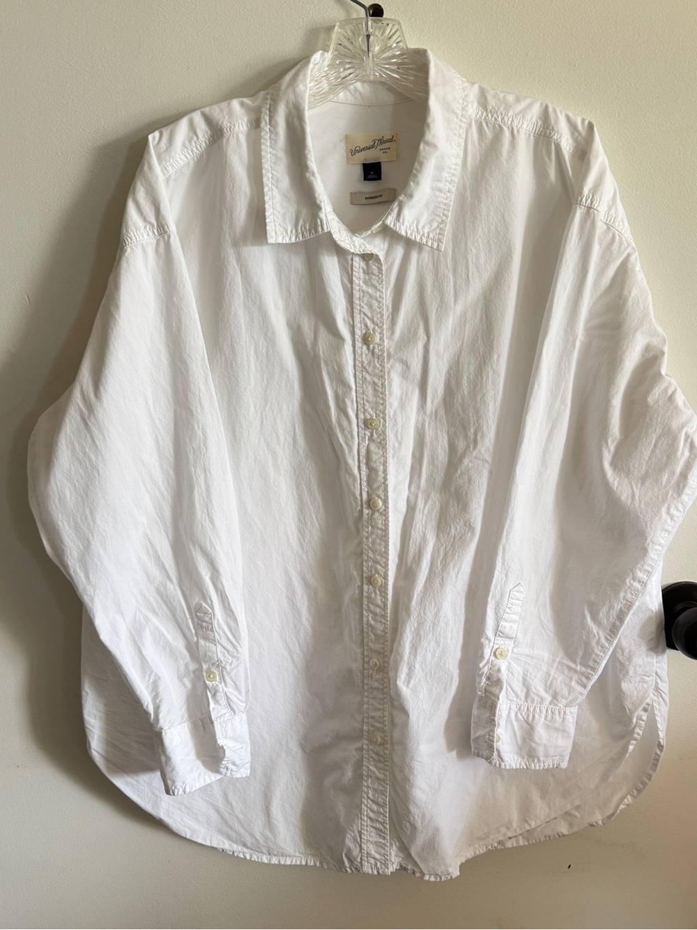 Universal Thread Women’s 100% Cotton White Relaxed Fit Button-Down Shirt XL Fall